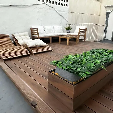 Fantastico Piso Nuevo, Mentidero *