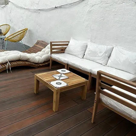 Fantastico Piso Nuevo, Mentidero Cadiz