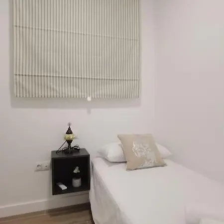 Fantastico Piso Nuevo, Mentidero *