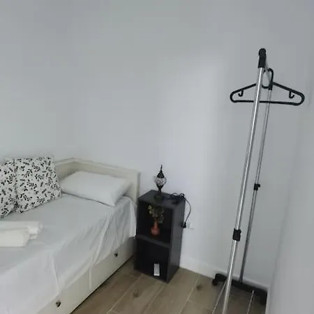 Fantastico Piso Nuevo, Mentidero Apartment *