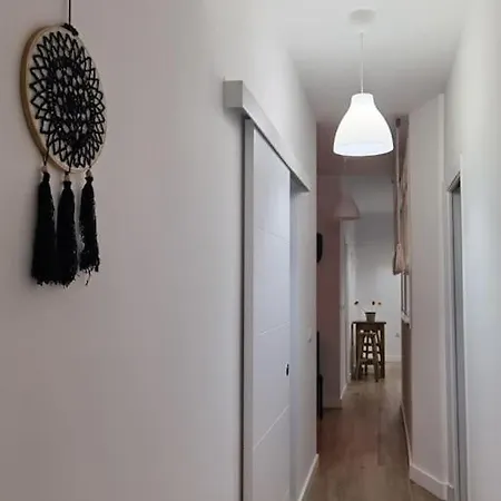 Fantastico Piso Nuevo, Mentidero 加的斯