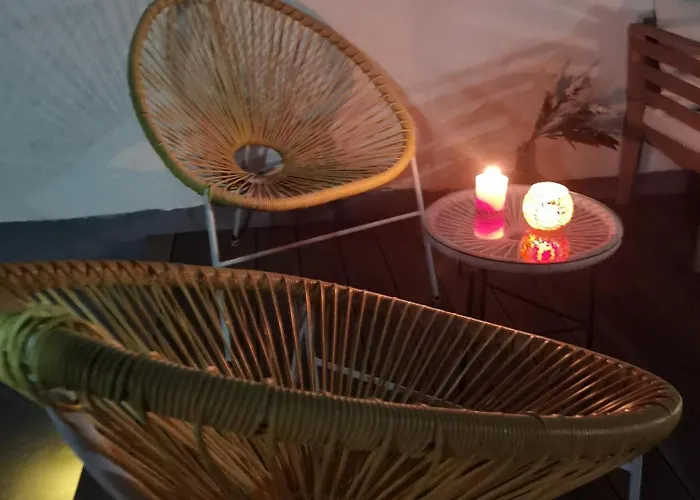 Fantastico Piso Nuevo, Mentidero