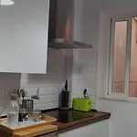 Fantastico Piso Nuevo, Mentidero