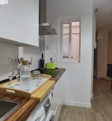 아파트 Fantastico Piso Nuevo, Mentidero