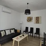 Fantastico Piso Nuevo, Mentidero * 카디스