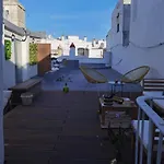 아파트 Fantastico Piso Nuevo, Mentidero