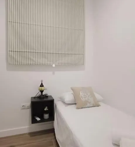 Fantastico Piso Nuevo, Mentidero *